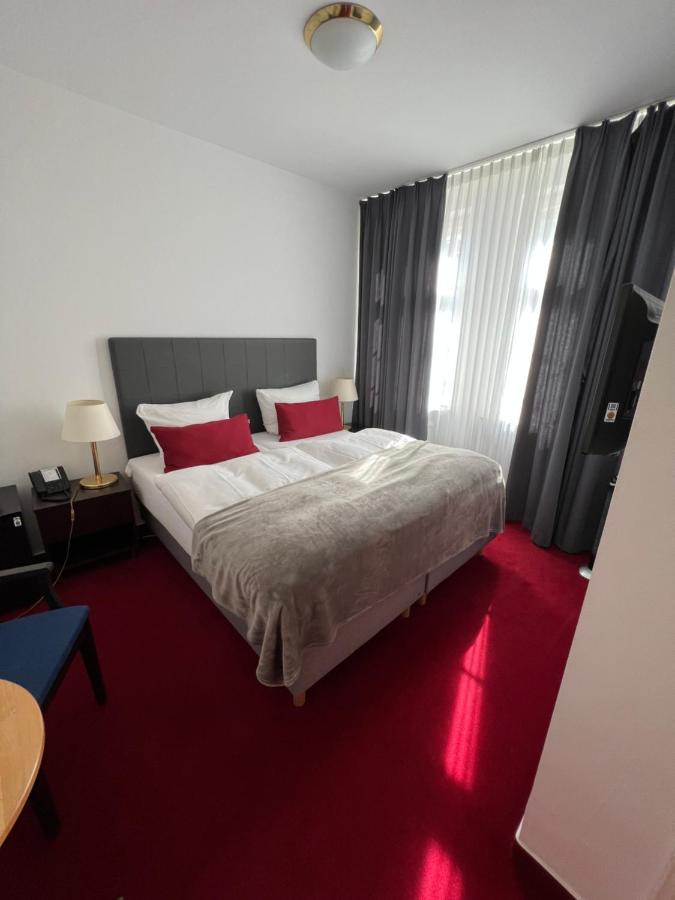 Hotel Zum Ritter St. Georg Хайдельберг Экстерьер фото