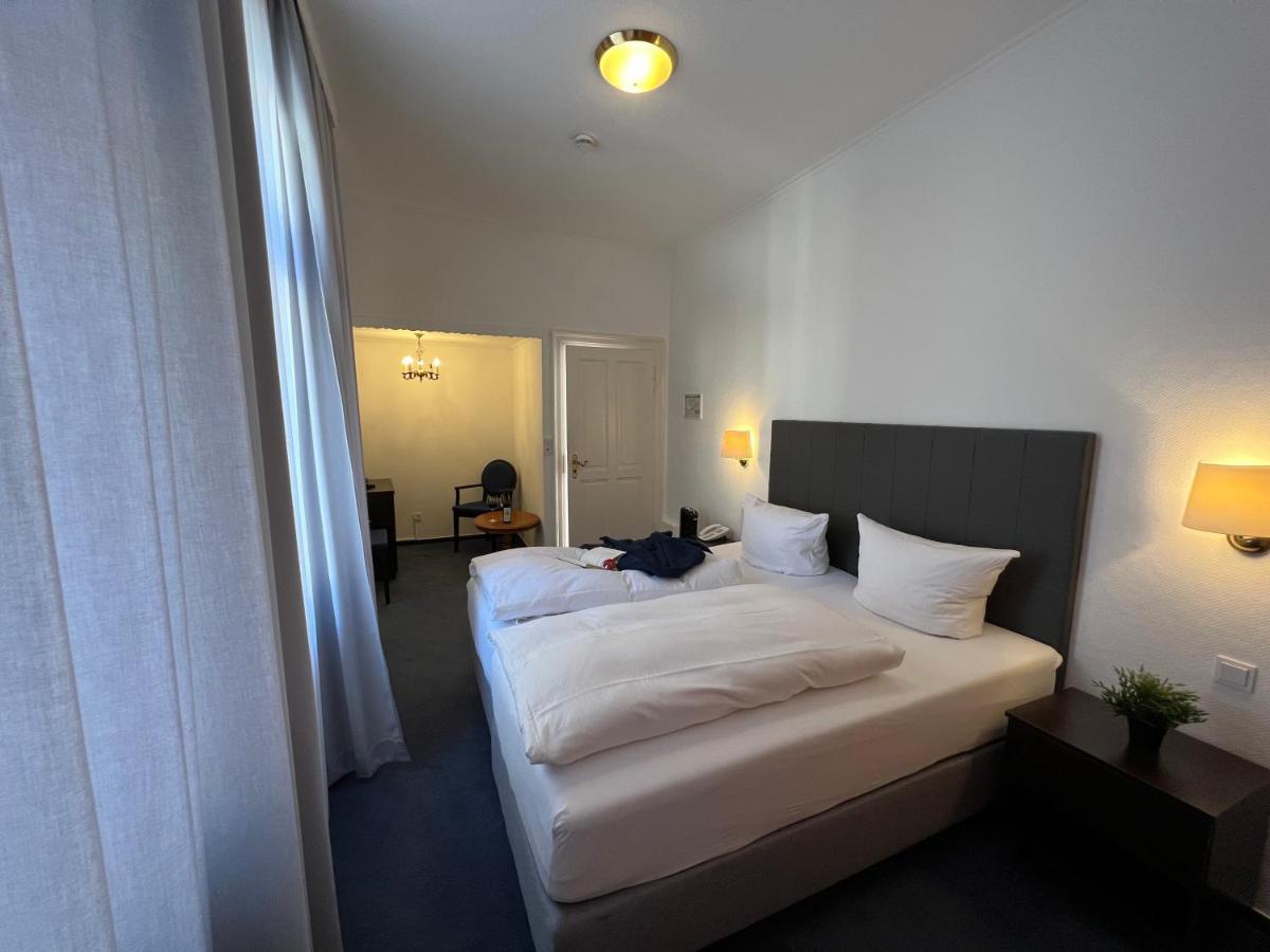 Hotel Zum Ritter St. Georg Хайдельберг Экстерьер фото