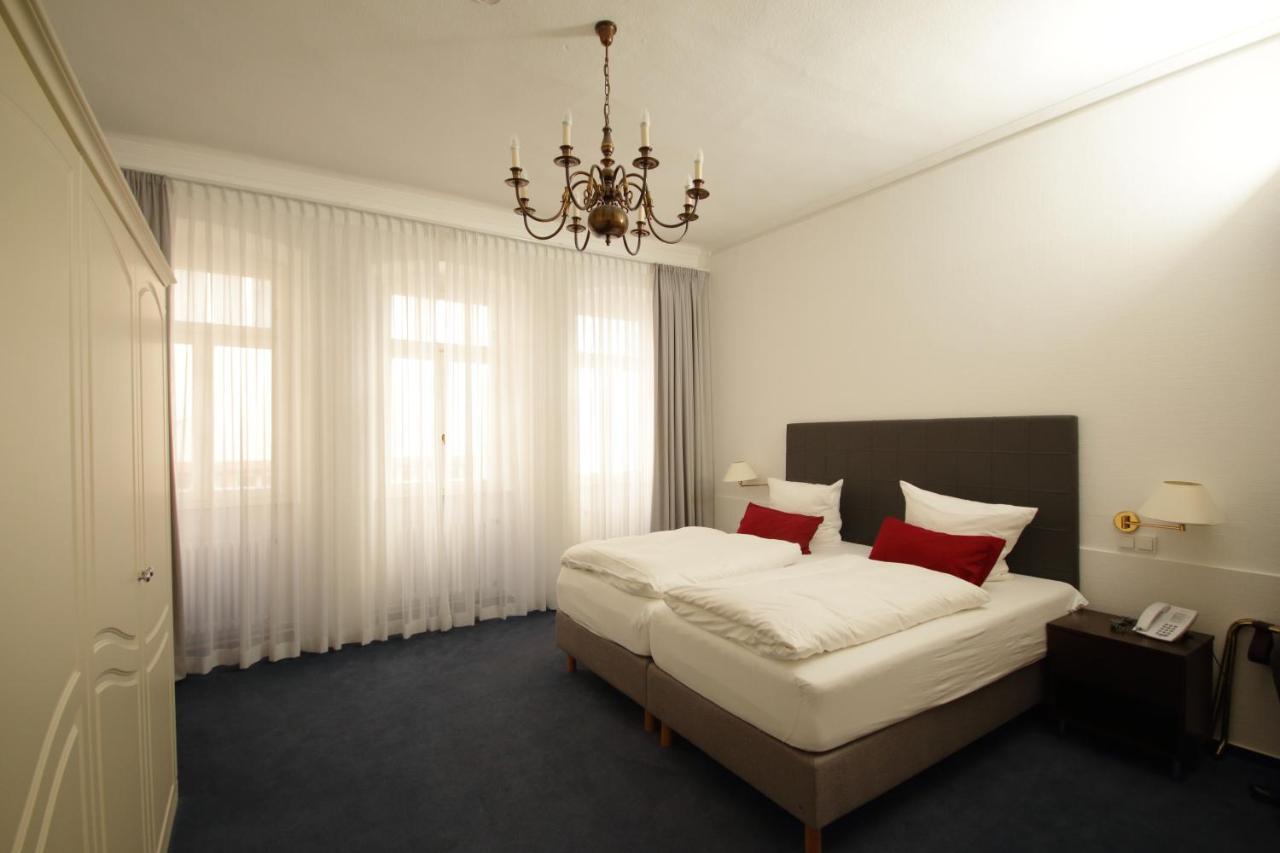Hotel Zum Ritter St. Georg Хайдельберг Экстерьер фото