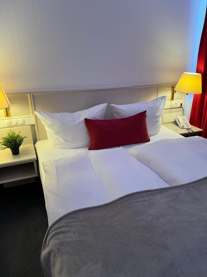 Hotel Zum Ritter St. Georg Хайдельберг Экстерьер фото