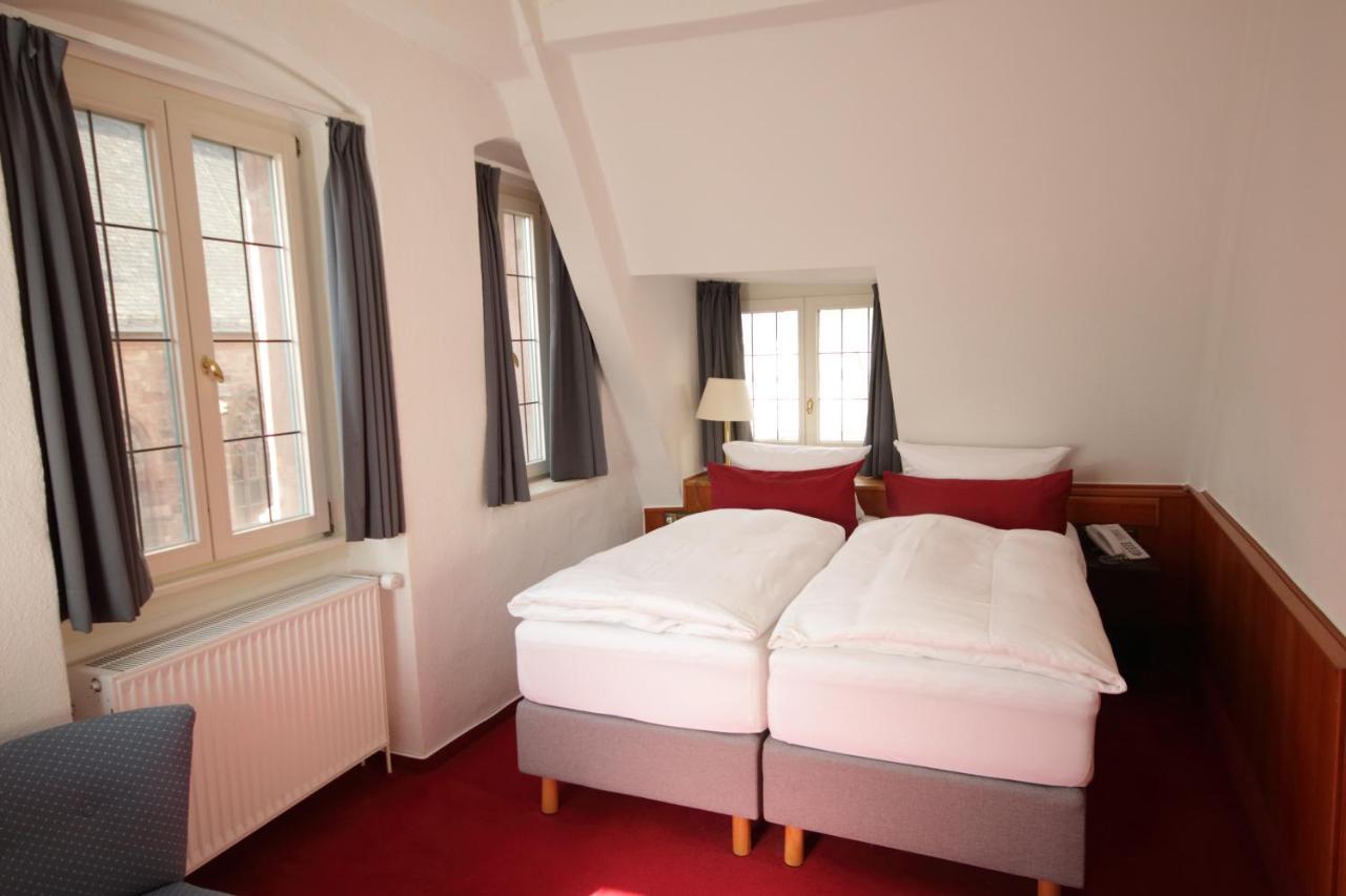Hotel Zum Ritter St. Georg Хайдельберг Экстерьер фото